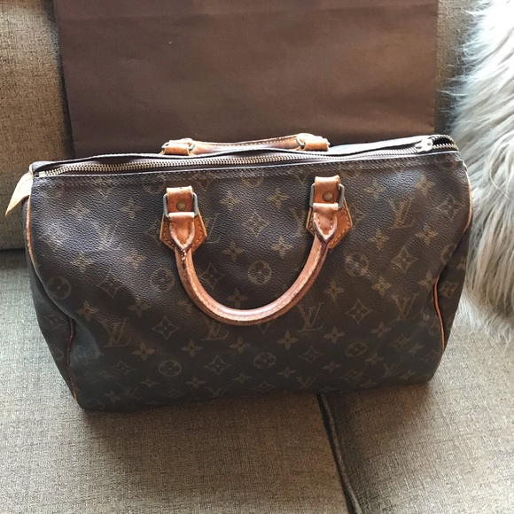 Louis Vuitton Handbags - Authentic Louis Vuitton Speedy 35 Monogram